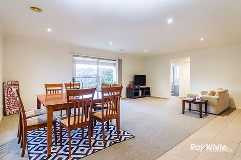 Property photo of 18 Westmoreland Avenue Cranbourne North VIC 3977