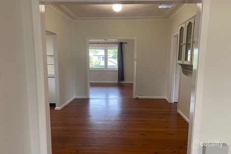 Property photo of 8 Payne Street Mangerton NSW 2500