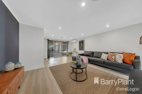 Property photo of 18 Monterey Court Mill Park VIC 3082