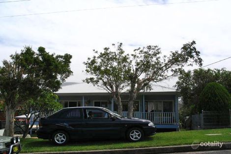 8 Edmund Ave, Figtree, NSW 2525