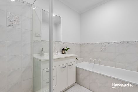 Property photo of 29 Sugarloaf Close Burwood East VIC 3151
