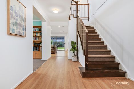 Property photo of 16 Rodlarni Crescent Berwick VIC 3806