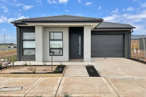 8 Elvira Pl, Deanside, VIC 3336