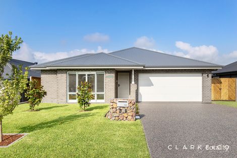 Property photo of 21A Tarragon Way Chisholm NSW 2322