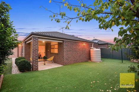 Property photo of 13 Fresh View Drive Tarneit VIC 3029