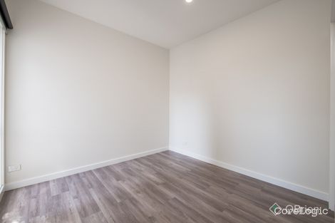 Property photo of 2/5 Cumberland Way Endeavour Hills VIC 3802