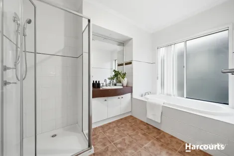 Property photo of 23 Pleasant View Drive Preston VIC 3072