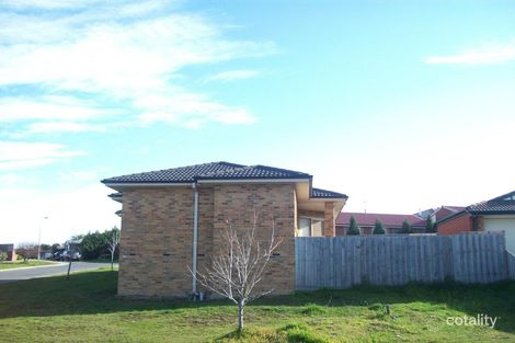 56 Sandalwood Dr, Narre Warren, VIC 3805