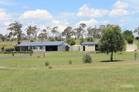 Property photo of 18 Sunnyview Drive Shannon Vale NSW 2370