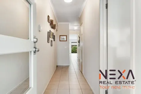 Property photo of 35 Fitzpatrick Circuit Kalkallo VIC 3064