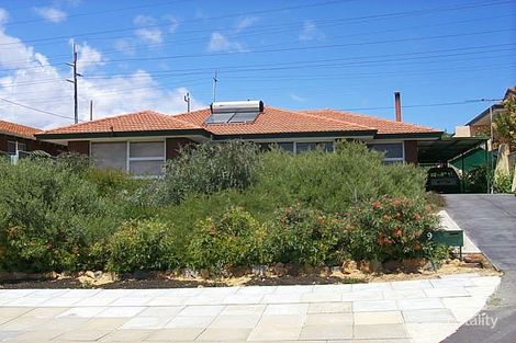 9 Claygate Rd, Hamilton Hill, WA 6163