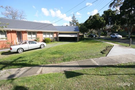 138 Belmont Rd E, Croydon South, VIC 3136