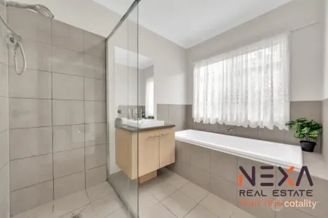 Property photo of 35 Fitzpatrick Circuit Kalkallo VIC 3064