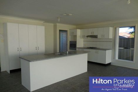 Property photo of 4 Gimi Grove Plumpton NSW 2761