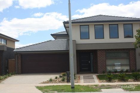 Property photo of 19 Masthead Way Werribee South VIC 3030