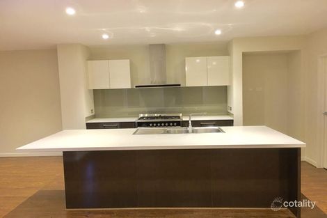 Property photo of 19 Masthead Way Werribee South VIC 3030