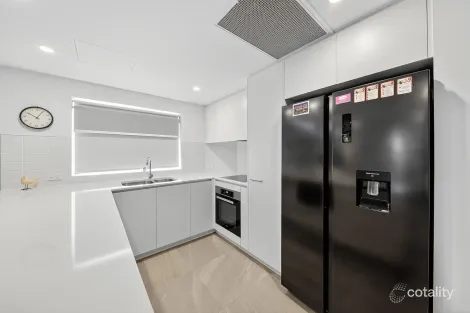 Property photo of 204/1 Mantra Esplanade Birtinya QLD 4575