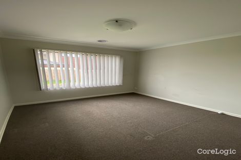Property photo of 19 Stockade Way Aintree VIC 3336