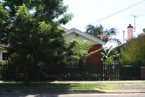 34 Bouvardia St, Russell Lea, NSW 2046