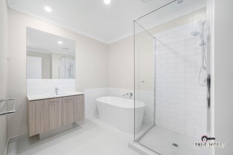 Property photo of 6 Cadenza Walk Tarneit VIC 3029