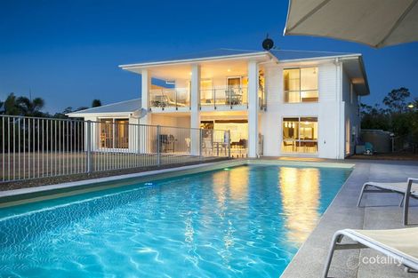 Property photo of 11 Hallow Crescent Augustine Heights QLD 4300