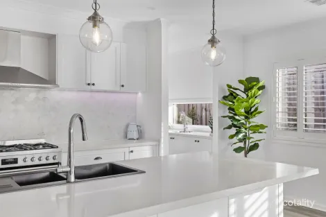 Property photo of 24 Snedden Street Armstrong Creek VIC 3217
