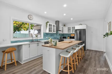 Property photo of 18 Ailsa Street Mansfield VIC 3722