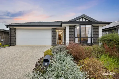 11 Craven Dr, Mount Barker, SA 5251