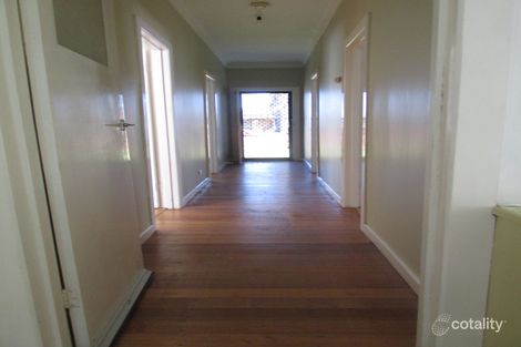 Property photo of 19 Harmon Avenue St Albans VIC 3021