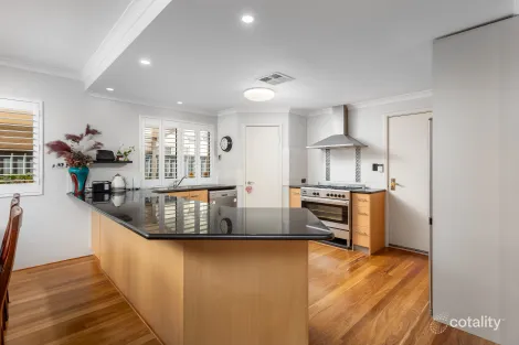 Property photo of 6 Riedle Close Geographe WA 6280