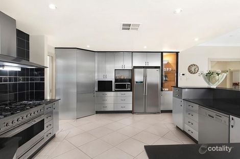 Property photo of 8 Ridgehaven Place Norwest NSW 2153