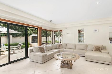Property photo of 8 Ridgehaven Place Norwest NSW 2153