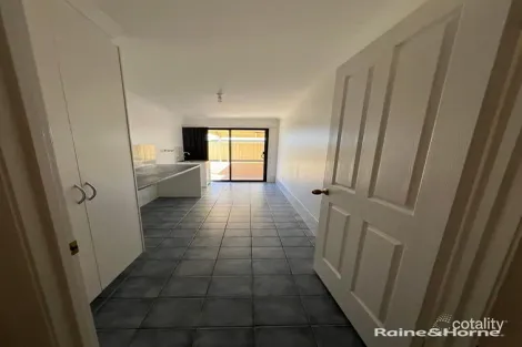 Property photo of 5 Maireana Circuit Roxby Downs SA 5725