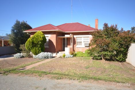 8 Guilford St, Clare, SA 5453