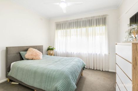 Property photo of 42 Marshall Crescent Kennington VIC 3550