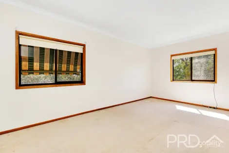 Property photo of 8 Elphick Street Tumut NSW 2720