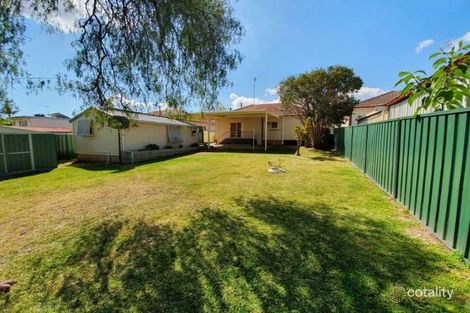 13 Bradbury Ave, Bradbury, NSW 2560