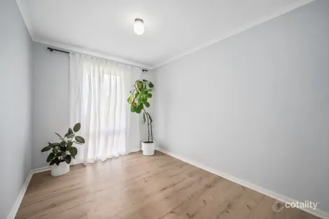 Property photo of 35 Fraser Avenue Happy Valley SA 5159