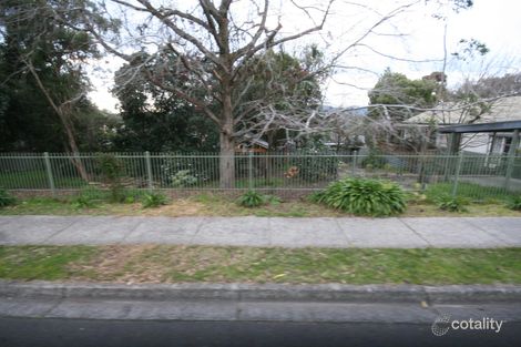 28 Pleasant Rise, Croydon South, VIC 3136