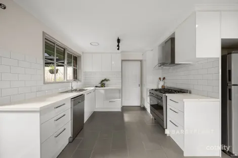 Property photo of 25 Andene Drive Narre Warren VIC 3805