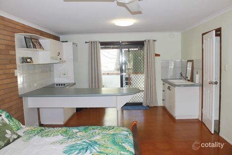 Property photo of 27 Tyson Crescent Tannum Sands QLD 4680