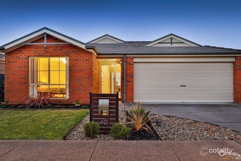 Property photo of 10 The Parkway Pakenham VIC 3810