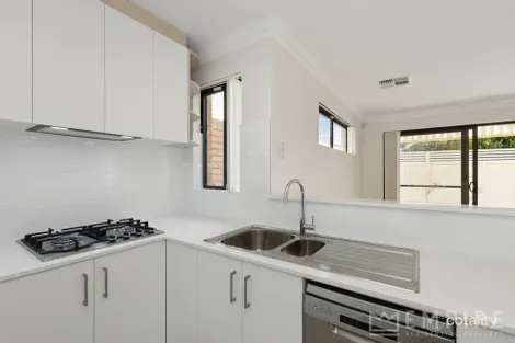 Property photo of 2/24 Mountain View Kelmscott WA 6111