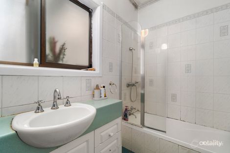 Property photo of 75 New Street Ringwood VIC 3134