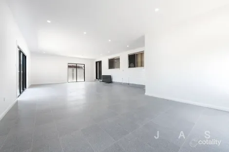 Property photo of 223 Heaths Road Hoppers Crossing VIC 3029