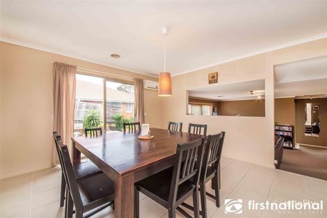 Property photo of 33 Ash Crescent Pakenham VIC 3810