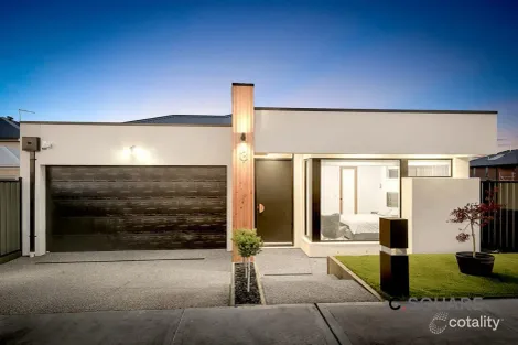 Property photo of 3 Archipelago Drive Craigieburn VIC 3064