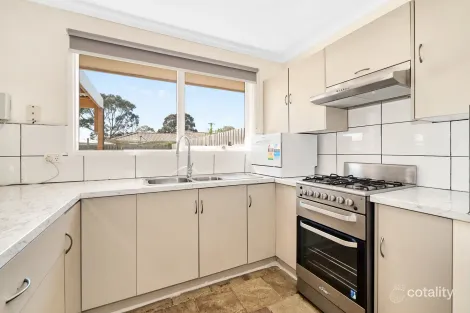 Property photo of 42 Monahans Road Cranbourne VIC 3977