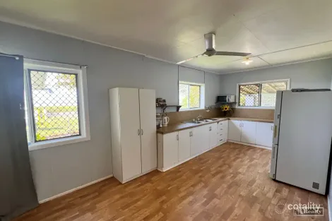 Property photo of 21 Esplanade Flying Fish Point QLD 4860