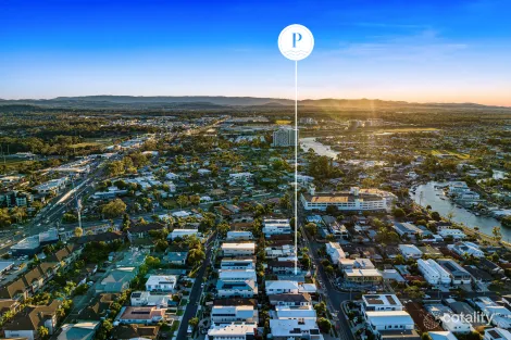 Property photo of 40 Parr Street Biggera Waters QLD 4216